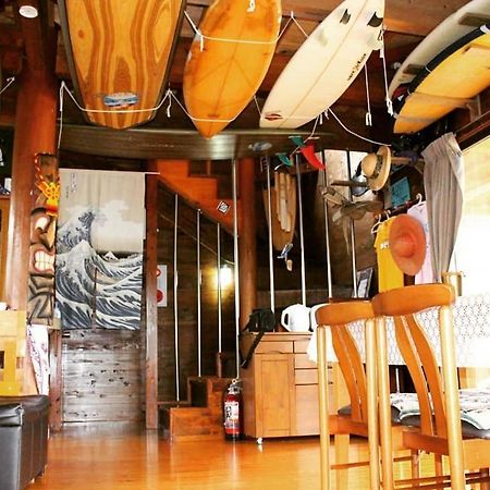 Tropical Surf House Okinawa Hotell Onna Eksteriør bilde