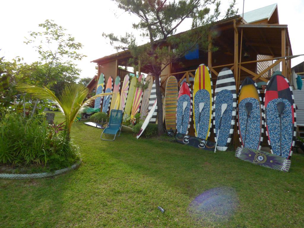 Tropical Surf House Okinawa Hotell Onna Eksteriør bilde